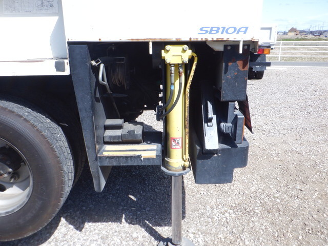 いすゞエルフ高所作業車小型（2t・3t）[写真20]