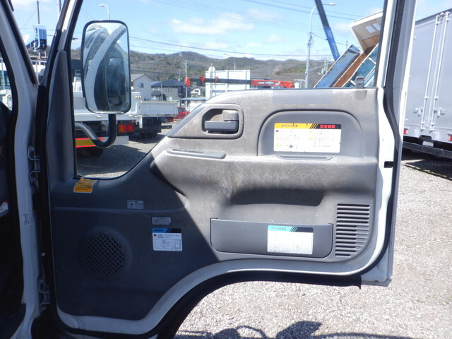 いすゞエルフ高所作業車小型（2t・3t）[写真31]