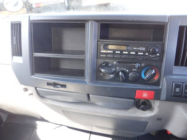 いすゞエルフ高所作業車小型（2t・3t）[写真37]