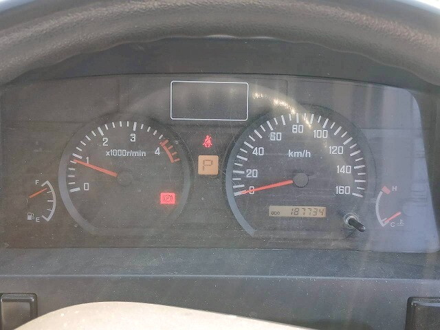 いすゞエルフダブルキャブ（Wキャブ）小型（2t・3t）[写真16]