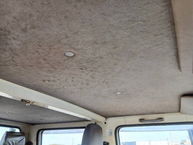 いすゞエルフダブルキャブ（Wキャブ）小型（2t・3t）[写真23]