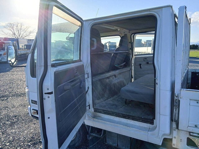 いすゞエルフダブルキャブ（Wキャブ）小型（2t・3t）[写真26]