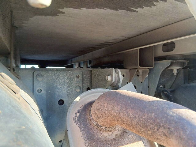 いすゞエルフダブルキャブ（Wキャブ）小型（2t・3t）[写真30]