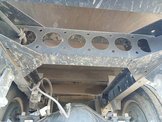 いすゞエルフダブルキャブ（Wキャブ）小型（2t・3t）[写真34]