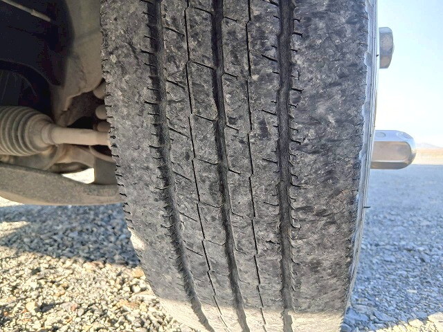 いすゞエルフダブルキャブ（Wキャブ）小型（2t・3t）[写真40]