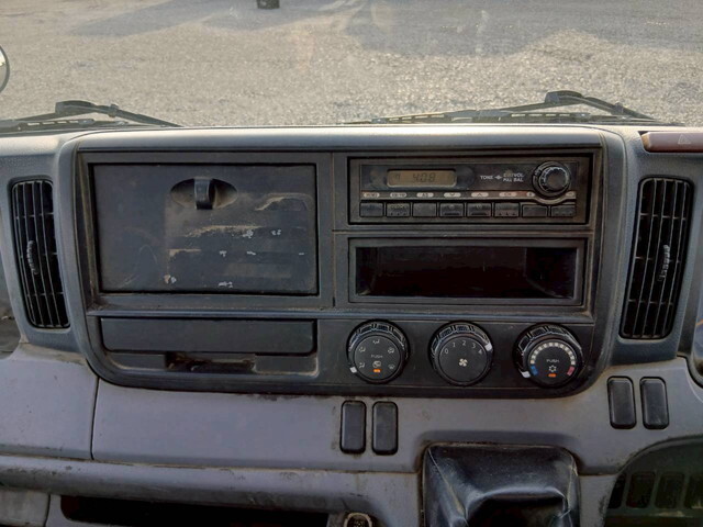 三菱ふそうキャンターダンプ小型（2t・3t）[写真23]