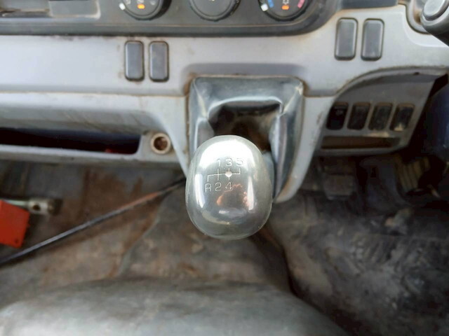 三菱ふそうキャンターダンプ小型（2t・3t）[写真24]