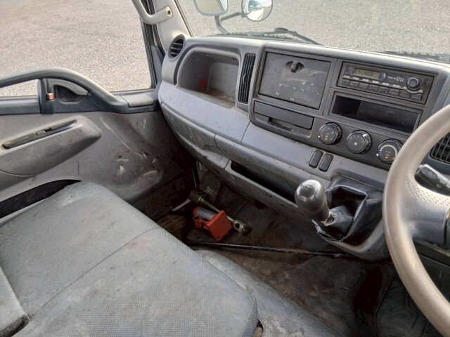 三菱ふそうキャンターダンプ小型（2t・3t）[写真25]