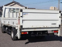 三菱ふそうキャンター平ボディ小型（2t・3t）[写真04]