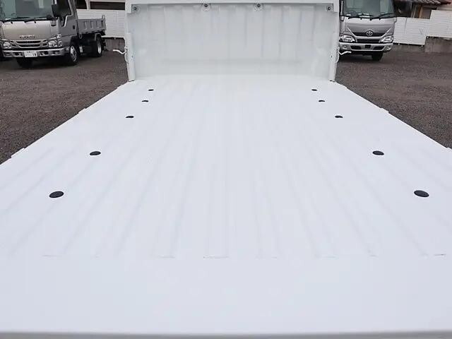 トヨタライトエース平ボディ小型（2t・3t）[写真10]