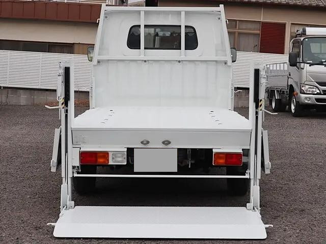 トヨタライトエース平ボディ小型（2t・3t）[写真09]