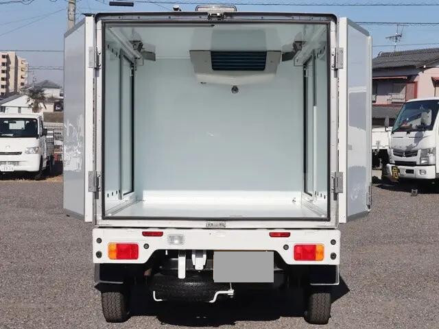 その他のメーカーその他の車種冷凍車（冷蔵車）小型（2t・3t）[写真10]