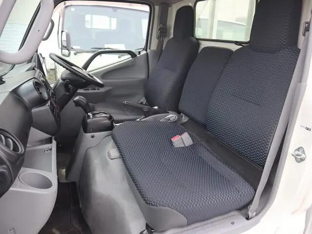 トヨタダイナ平ボディ小型（2t・3t）[写真30]