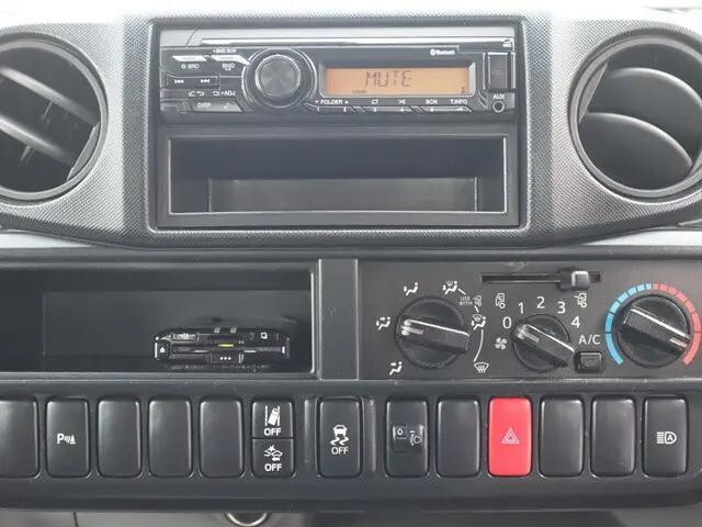 トヨタダイナ平ボディ小型（2t・3t）[写真33]