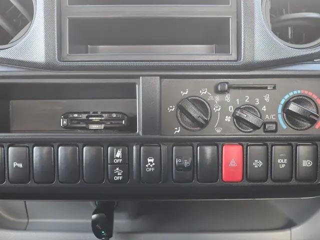 トヨタダイナ平ボディ小型（2t・3t）[写真34]