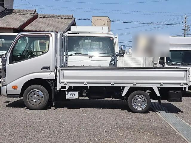 トヨタダイナ平ボディ小型（2t・3t）[写真06]