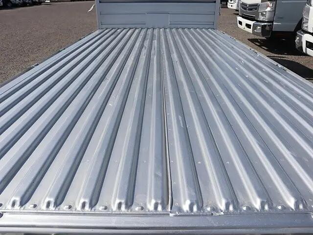 トヨタダイナ平ボディ小型（2t・3t）[写真09]