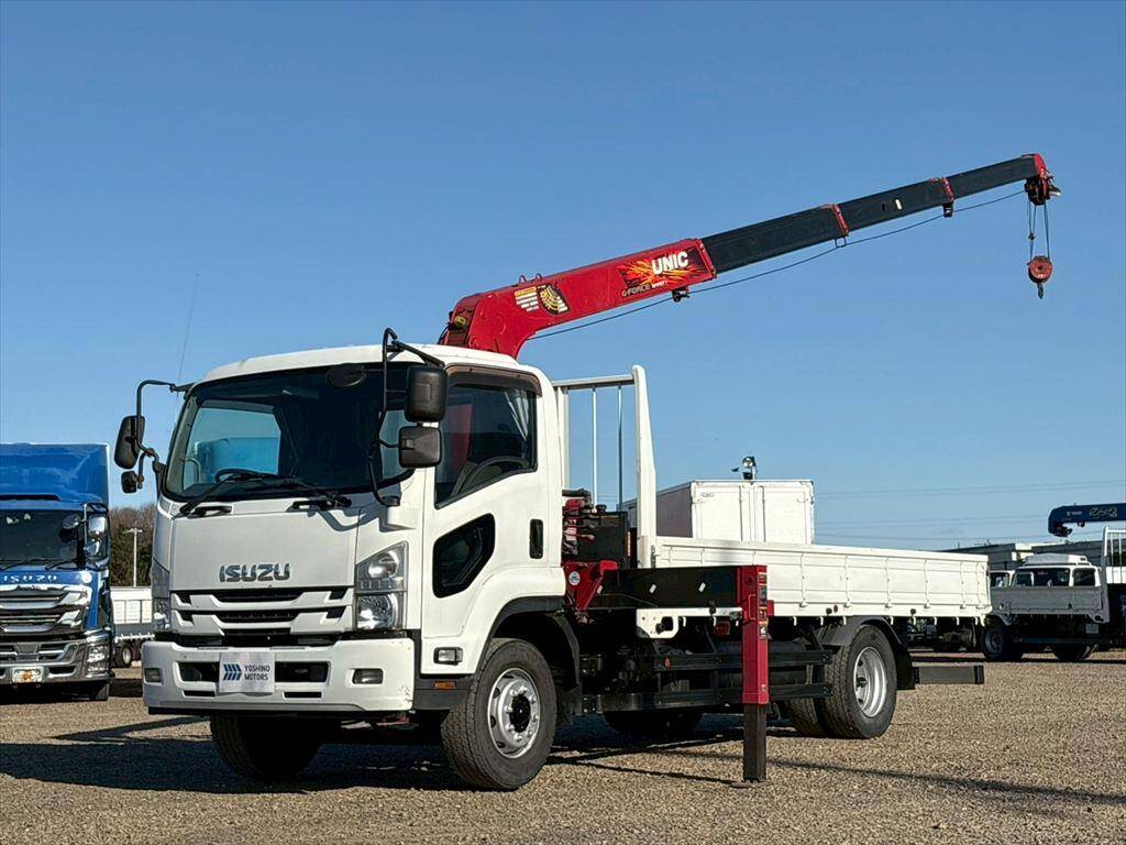 いすゞフォワードクレーン4段増トン（6t・8t）[写真01]