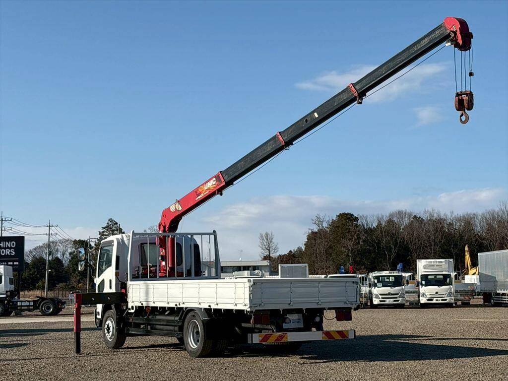 いすゞフォワードクレーン4段増トン（6t・8t）[写真11]