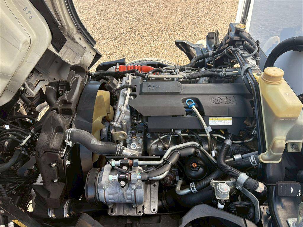 三菱ふそうキャンター冷凍車（冷蔵車）小型（2t・3t）[写真17]