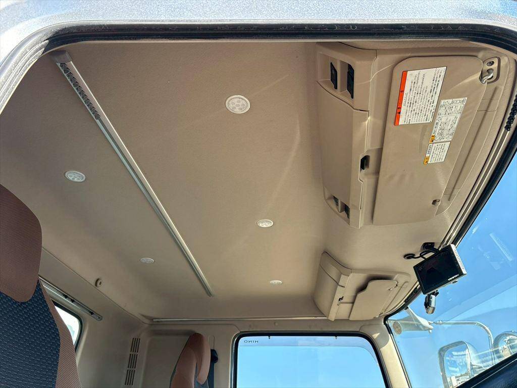 日野レンジャー冷凍車（冷蔵車）中型（4t）[写真24]