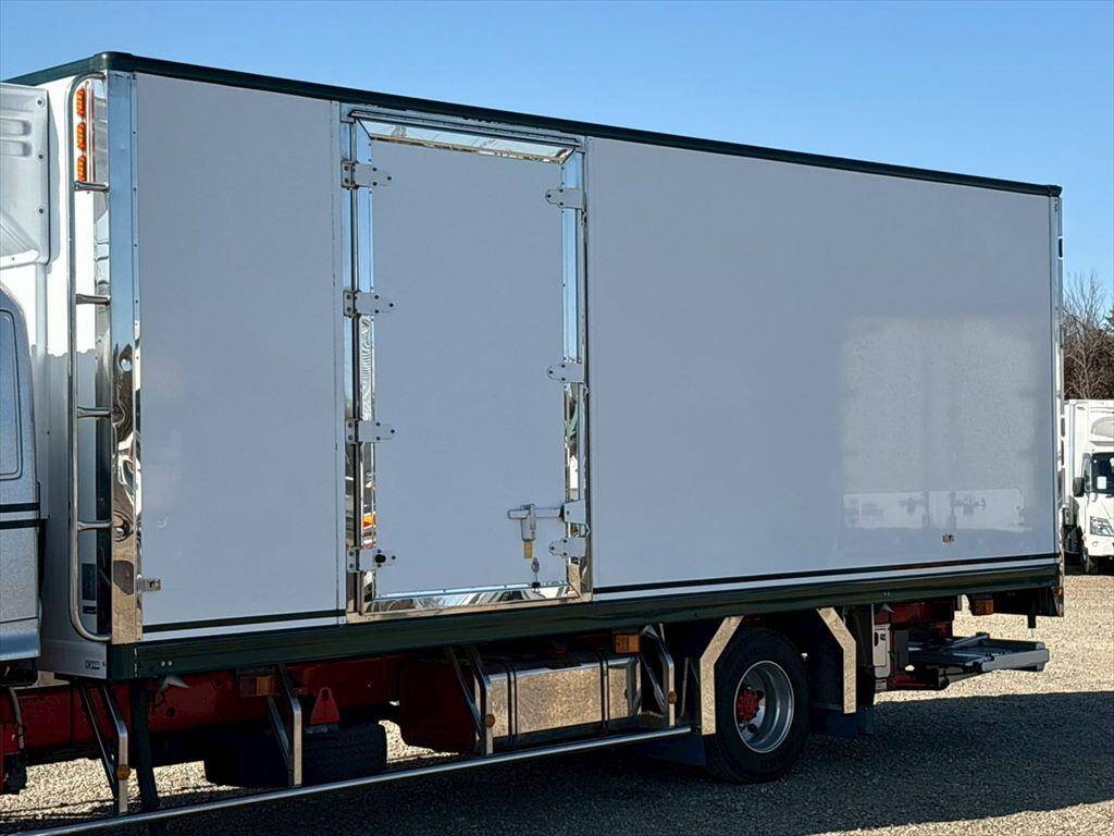 日野レンジャー冷凍車（冷蔵車）中型（4t）[写真06]
