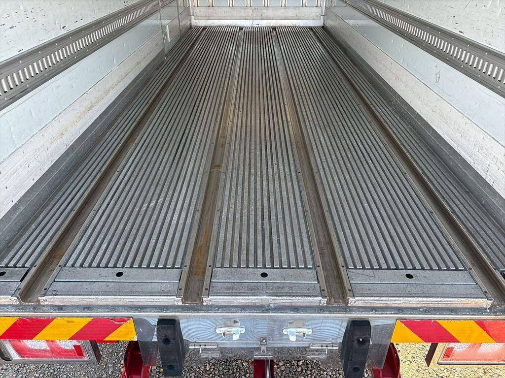 日野レンジャー冷凍車（冷蔵車）中型（4t）[写真08]