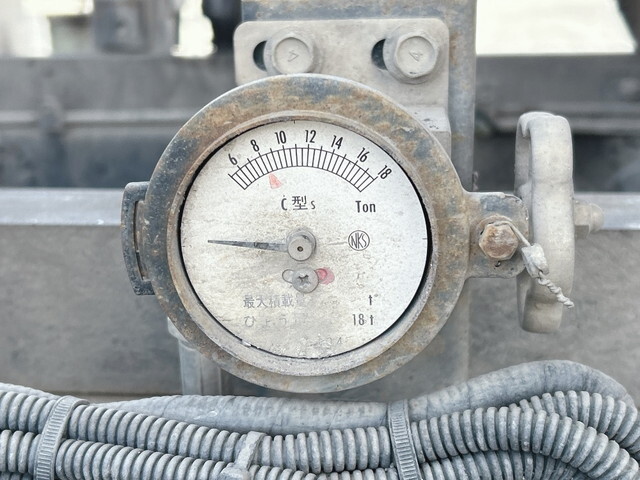 三菱ふそうスーパーグレートダンプ大型（10t）[写真16]