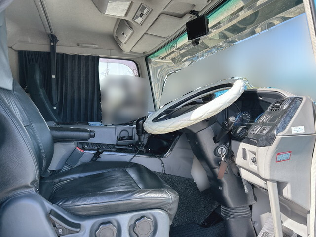 三菱ふそうスーパーグレートダンプ大型（10t）[写真31]