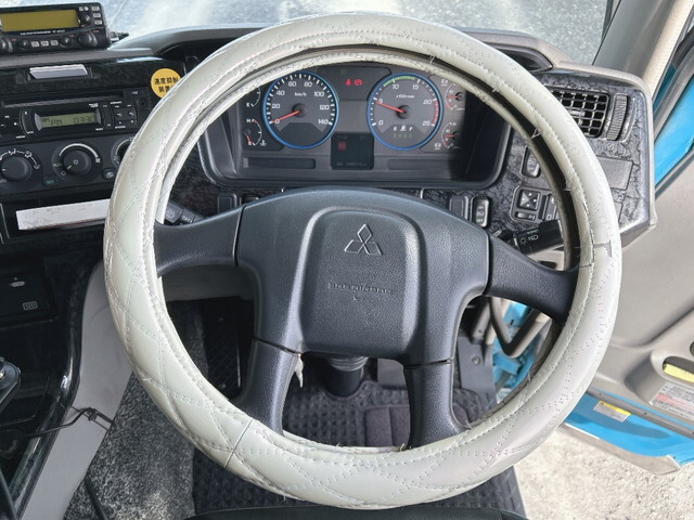 三菱ふそうスーパーグレートダンプ大型（10t）[写真32]