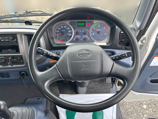 日野レンジャークレーン3段中型（4t）[写真33]