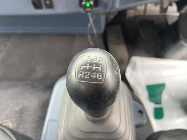 日野レンジャークレーン3段中型（4t）[写真35]