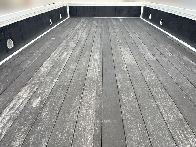 日野レンジャークレーン3段中型（4t）[写真09]