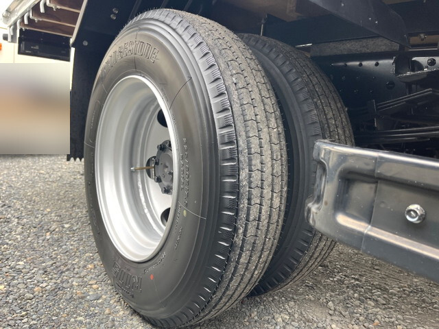 三菱ふそうキャンタークレーン4段小型（2t・3t）[写真12]