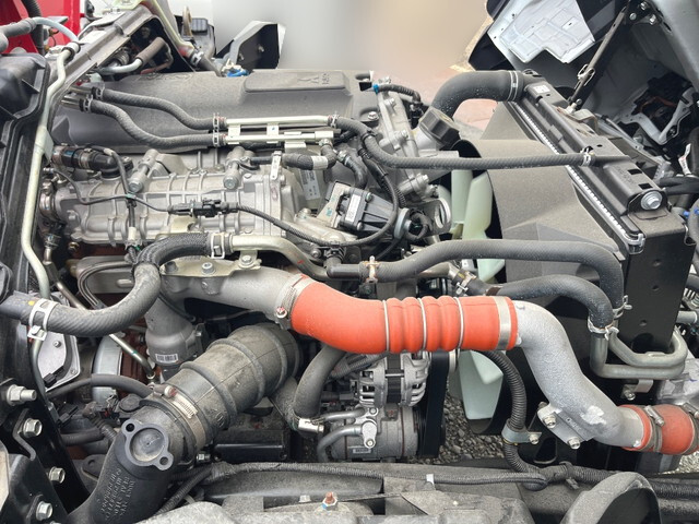 三菱ふそうキャンタークレーン4段小型（2t・3t）[写真16]