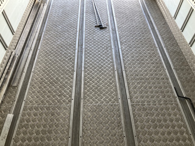 UDトラックスコンドル冷凍車（冷蔵車）中型（4t）[写真16]