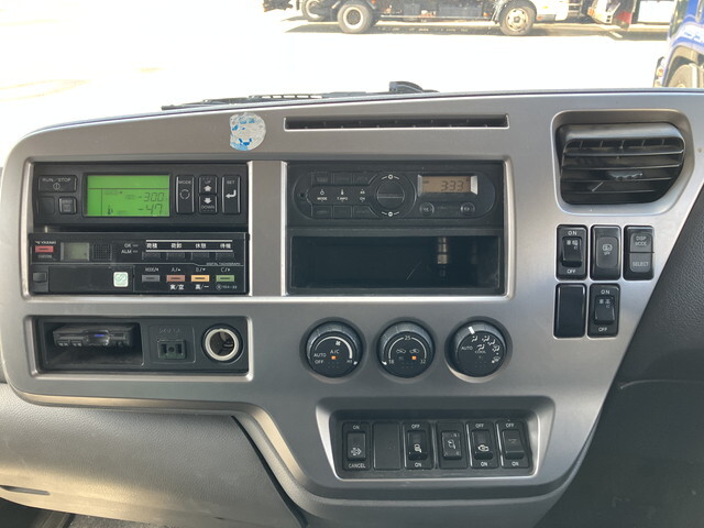 UDトラックスコンドル冷凍車（冷蔵車）中型（4t）[写真34]