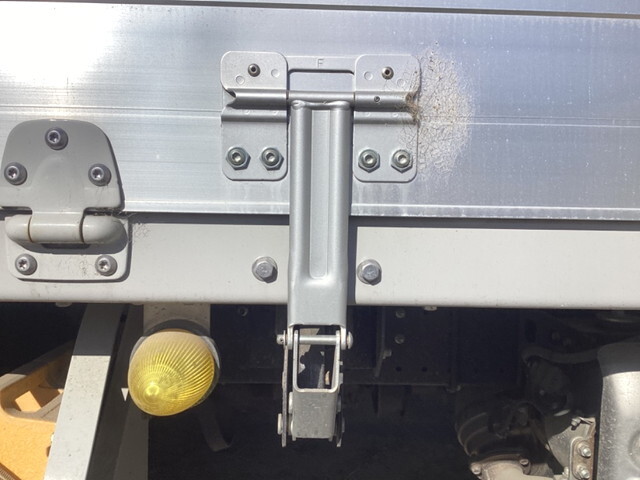 日野デュトロアルミウイング小型（2t・3t）[写真04]