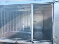 いすゞエルフボトルバン小型（2t・3t）[写真04]