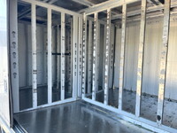 いすゞエルフボトルバン小型（2t・3t）[写真05]