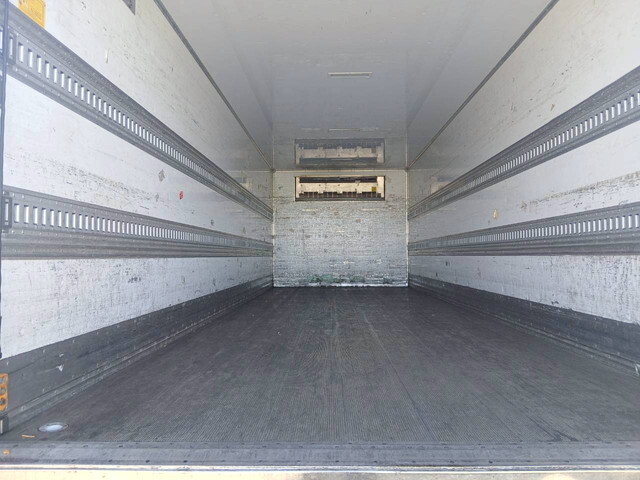 日野レンジャー冷凍車（冷蔵車）増トン（6t・8t）[写真18]