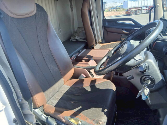 日野レンジャー冷凍車（冷蔵車）増トン（6t・8t）[写真29]