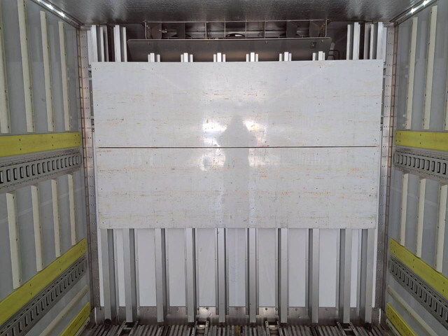 日野プロフィア冷凍車（冷蔵車）大型（10t）[写真25]