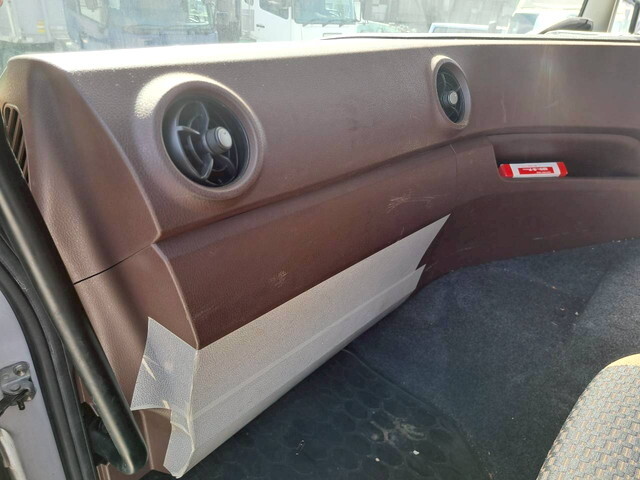 日野プロフィア冷凍車（冷蔵車）大型（10t）[写真29]