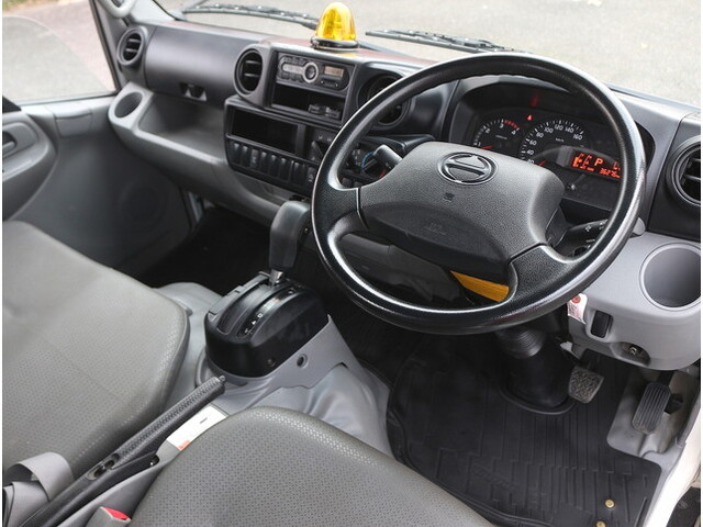 日野デュトロクレーン3段小型（2t・3t）[写真17]