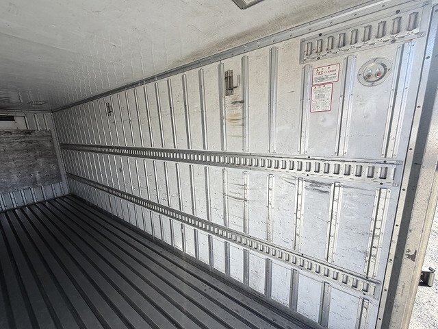 日野レンジャー冷凍車（冷蔵車）中型（4t）[写真10]