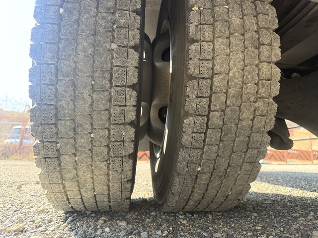 日野レンジャー冷凍車（冷蔵車）中型（4t）[写真22]