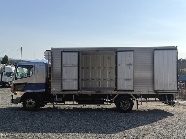 日野レンジャー冷凍車（冷蔵車）中型（4t）[写真03]