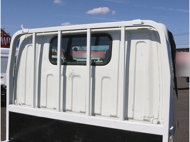 三菱ふそうキャンター平ボディ小型（2t・3t）[写真11]