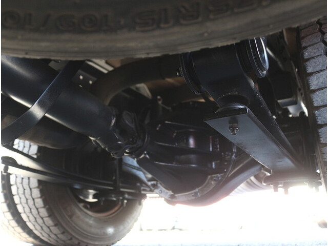 三菱ふそうキャンター平ボディ小型（2t・3t）[写真21]